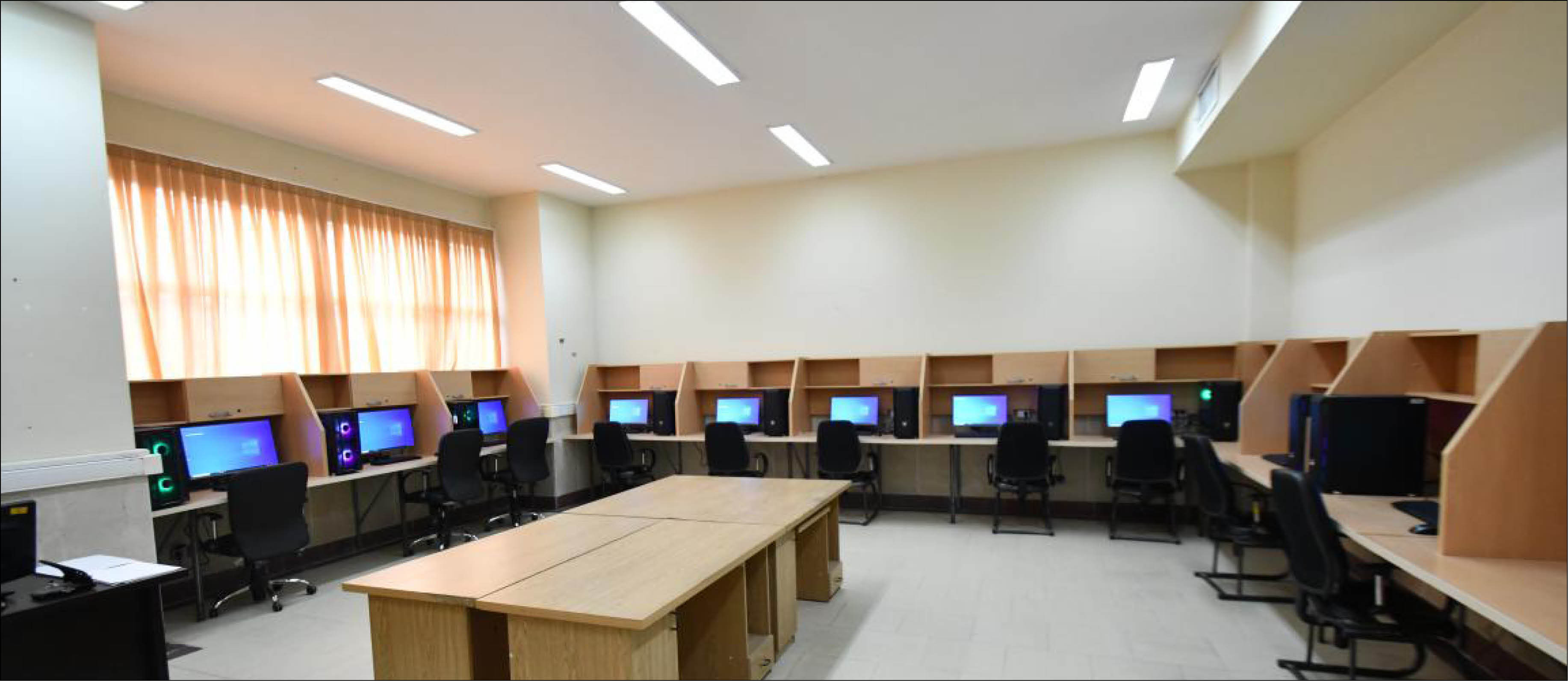 سایت دانشکده فنی مهندسی